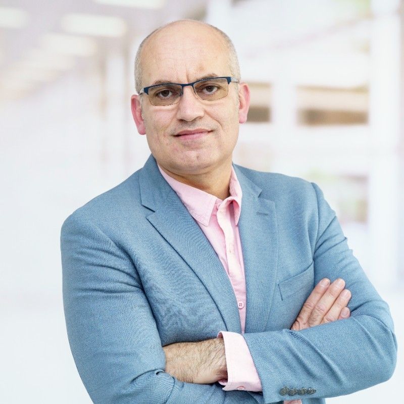 VÍCTOR NÚÑEZ ESPINOSA